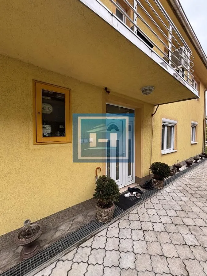Prodaja, kuća, 181m², Kajsijar, Jagodina