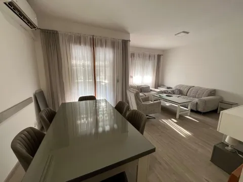Izdavanje, stan, 82m², Tivat, Crna Gora - image 5