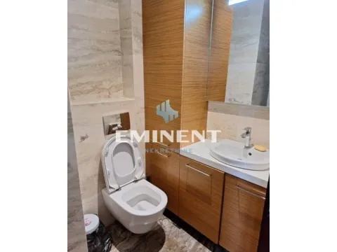 Izdavanje, trosoban stan, 102m², Vračar Hram, Vračar Sve Podlokacije - image 9