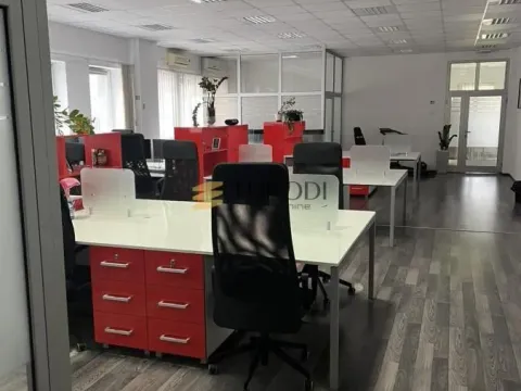 Izdavanje, poslovni prostor, 780m², Novo naselje, Novi Sad - image 6