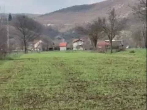 Sale, land lot, 2500m², Nikšić, Crna Gora - image 2