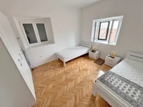 Prodaja, dvosoban stan, 74m², Centar, Herceg Novi - image 8