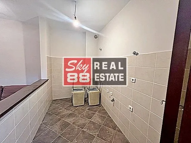 Izdavanje, trosoban stan, 81m², Vračar Hram, Vračar Sve Podlokacije