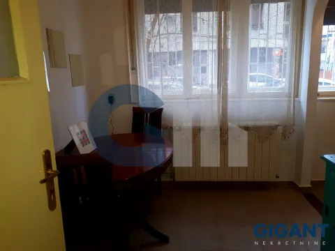 Izdavanje, jednosoban stan, 33m², Vračar Hram, Vračar Sve Podlokacije - image 8