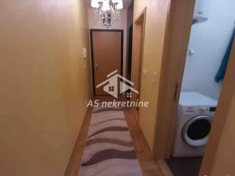 Izdavanje, četvorosoban stan, 96m², Crveni Krst, Beograd - image 23