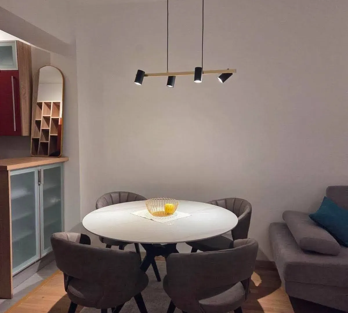 Prodaja, dvosoban stan, 67m², Momišići, Podgorica