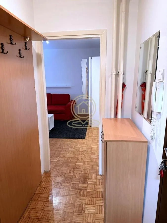 Izdavanje, jednosoban stan, 31m², Grbavica, Novi Sad Sve Podlokacije
