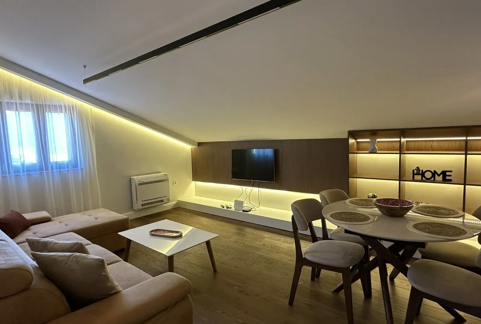 Rent, three bedroom apartment, 90m², Kotor, Crna Gora