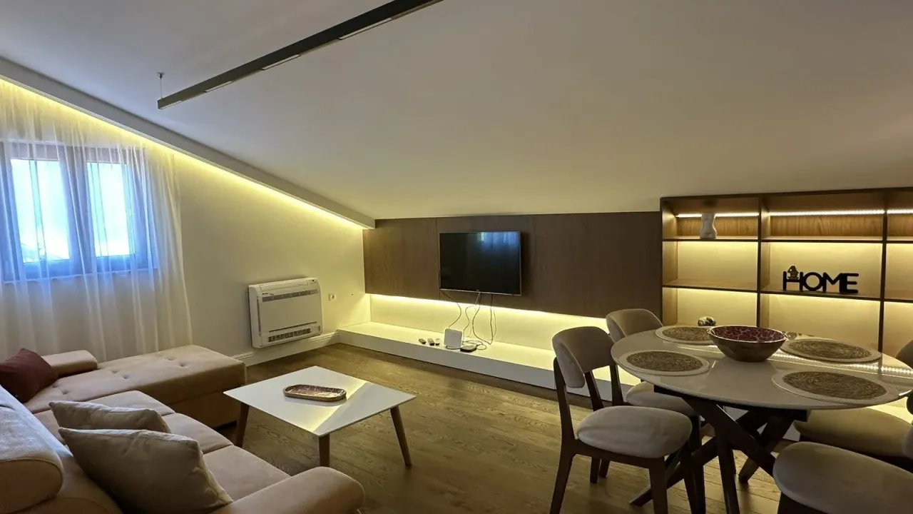 Rent, three bedroom apartment, 90m², Kotor, Crna Gora