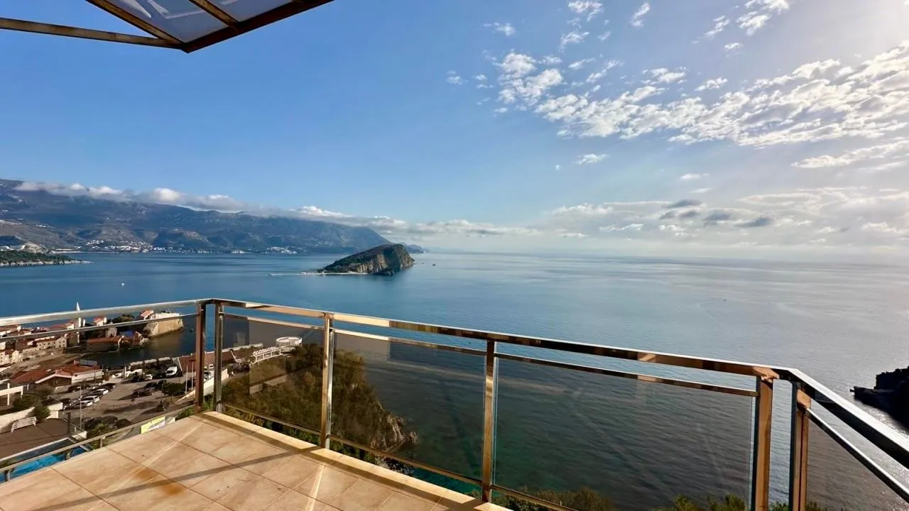 Sale, two bedroom apartment, 120m², Vidikovac, Budva