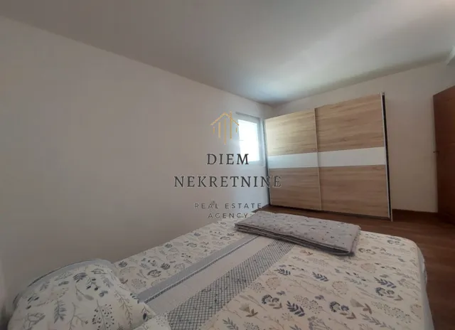 Izdavanje, dvosoban stan, 90m², Mrčevac, Tivat