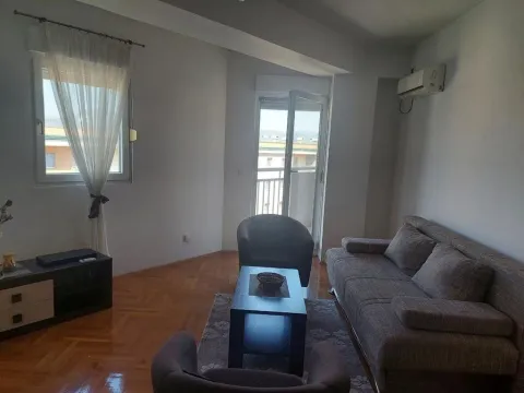 Izdavanje, jednosoban stan, 69m², City Kvart, Podgorica - image 10