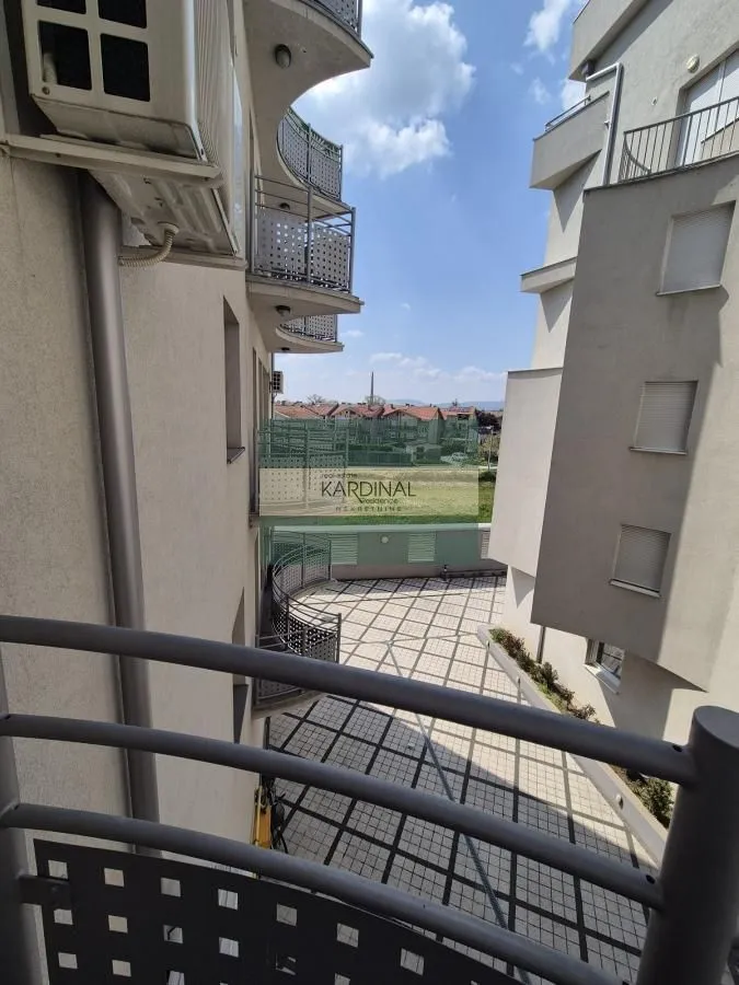 Prodaja, trosoban stan, 72m², Aqua park, Jagodina