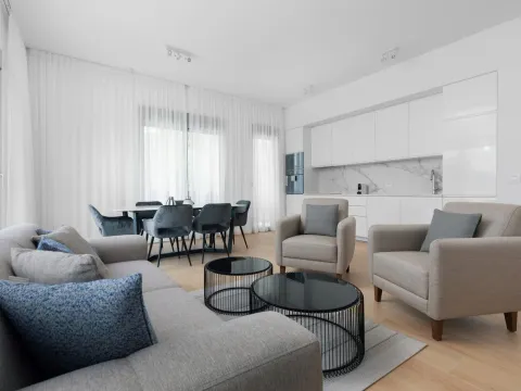 Izdavanje, četvorosoban stan, 273m², Marići, Tivat - image 12