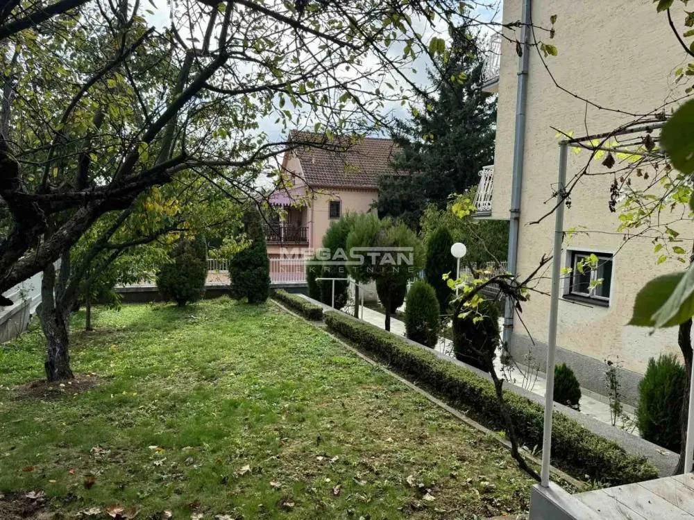 Sale, house, 372m², Leštane, Grocka