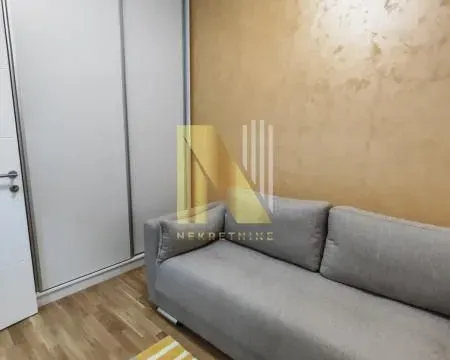 Izdavanje, dvosoban stan, 44m², Centar, Novi Sad - image 11