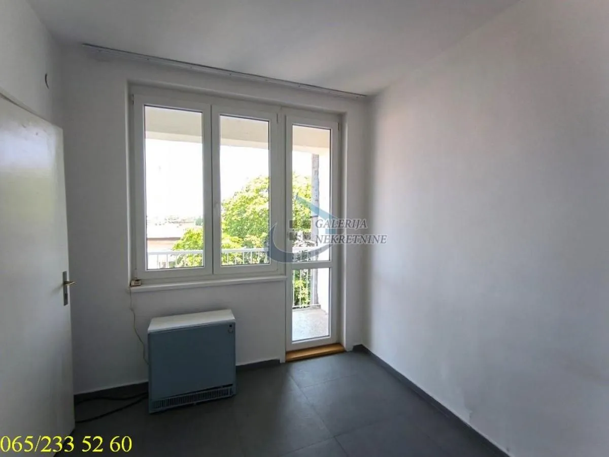 Sale, two bedroom apartment, 68m², Stari Grad, Beograd