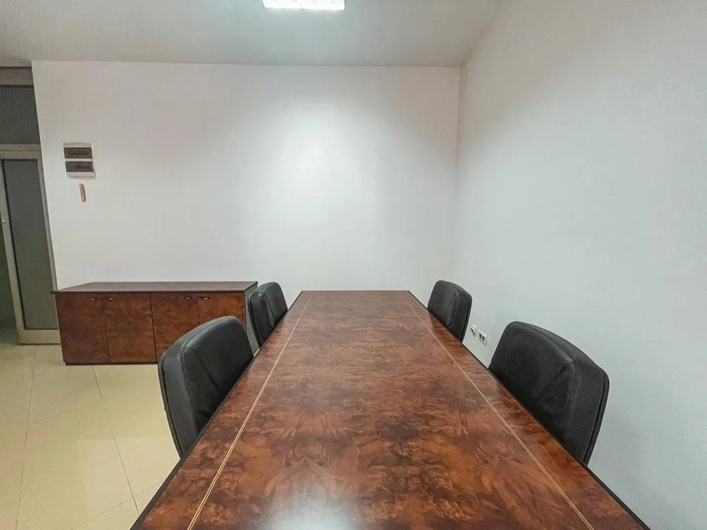 Rent, office space, 50m², Blok 6, Podgorica