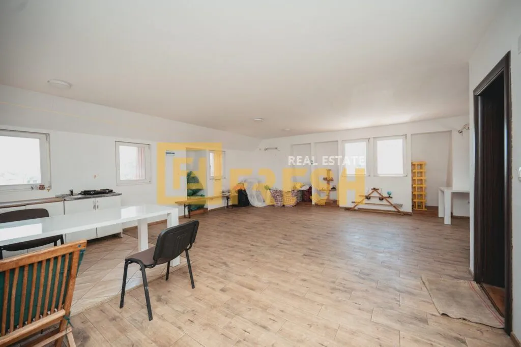 Rent, office space, 110m², Stari Aerodrom, Podgorica
