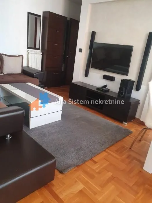 Rent, apartment, 42m², Crveni Krst, Beograd