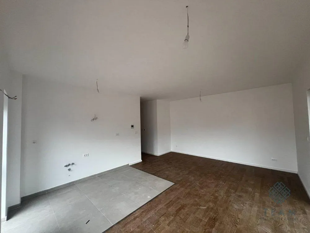 Sale, two bedroom apartment, 62m², Centar, Kolašin