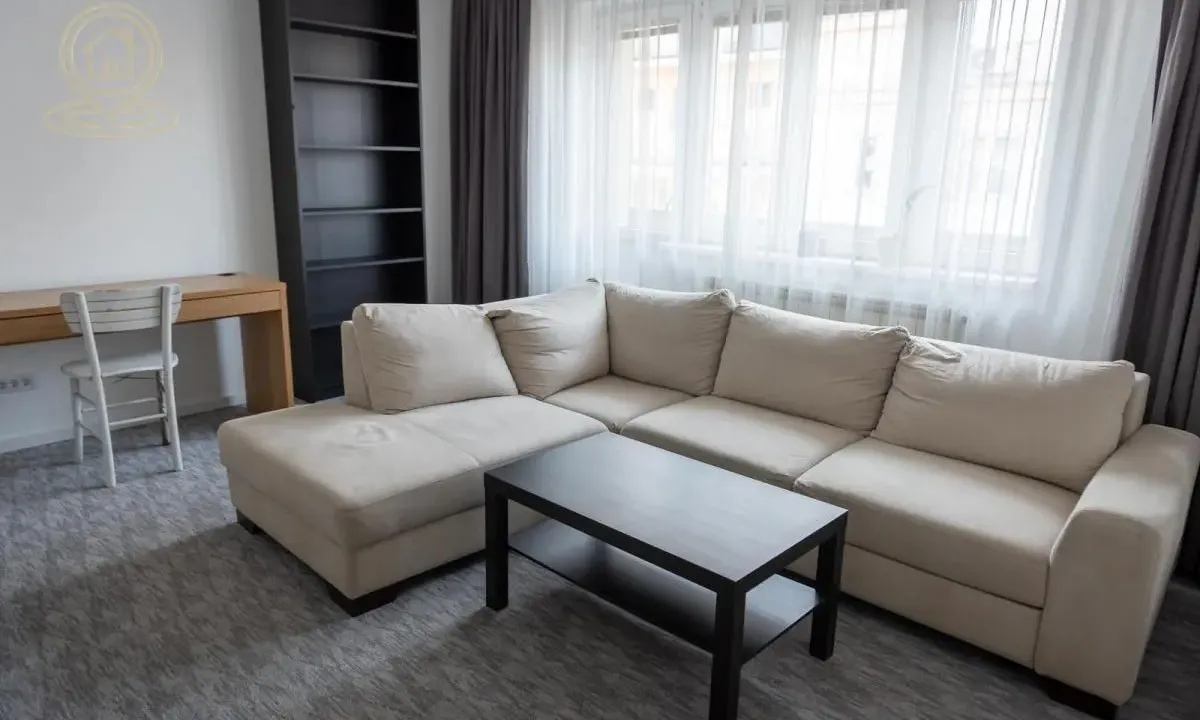 Izdavanje, dvosoban stan, 60m², Čubura, Beograd