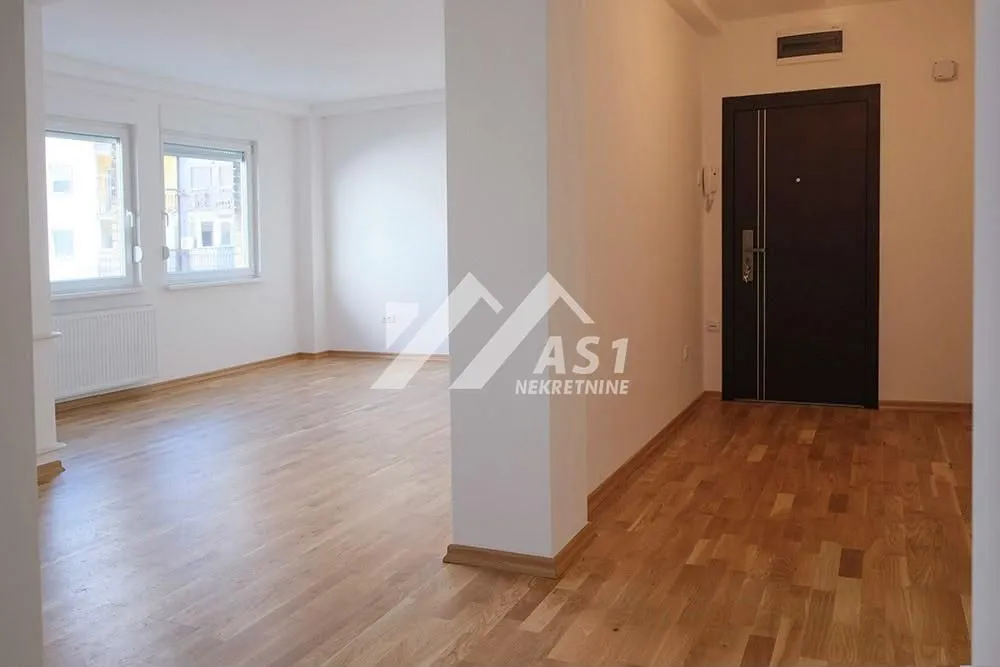 Izdavanje, dvosoban stan, 55m², Bulevar Oslobodjenja, Novi Sad Sve Podlokacije