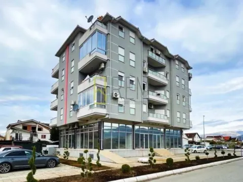 Prodaja, dvosoban stan, 64m², Stari Aerodrom, Podgorica - image 9