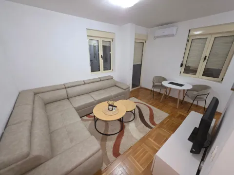 Izdavanje, jednosoban stan, 30m², Zabjelo, Podgorica - image 13