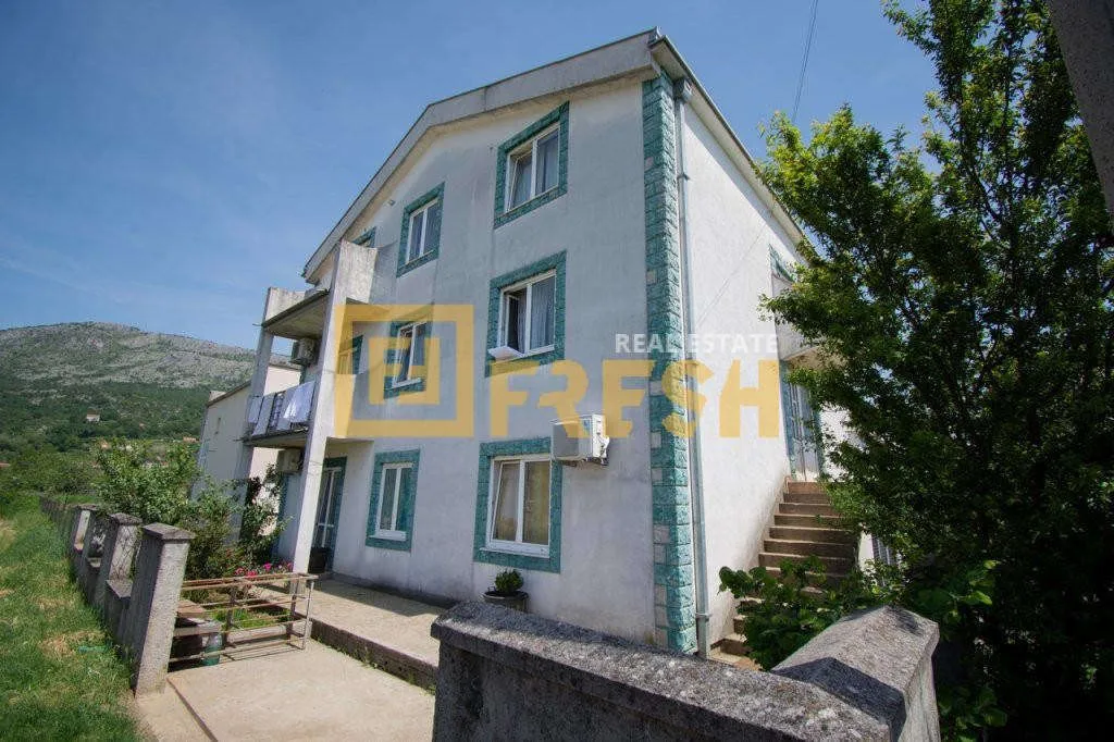Prodaja, kuća, 356m², Murtovina, Podgorica