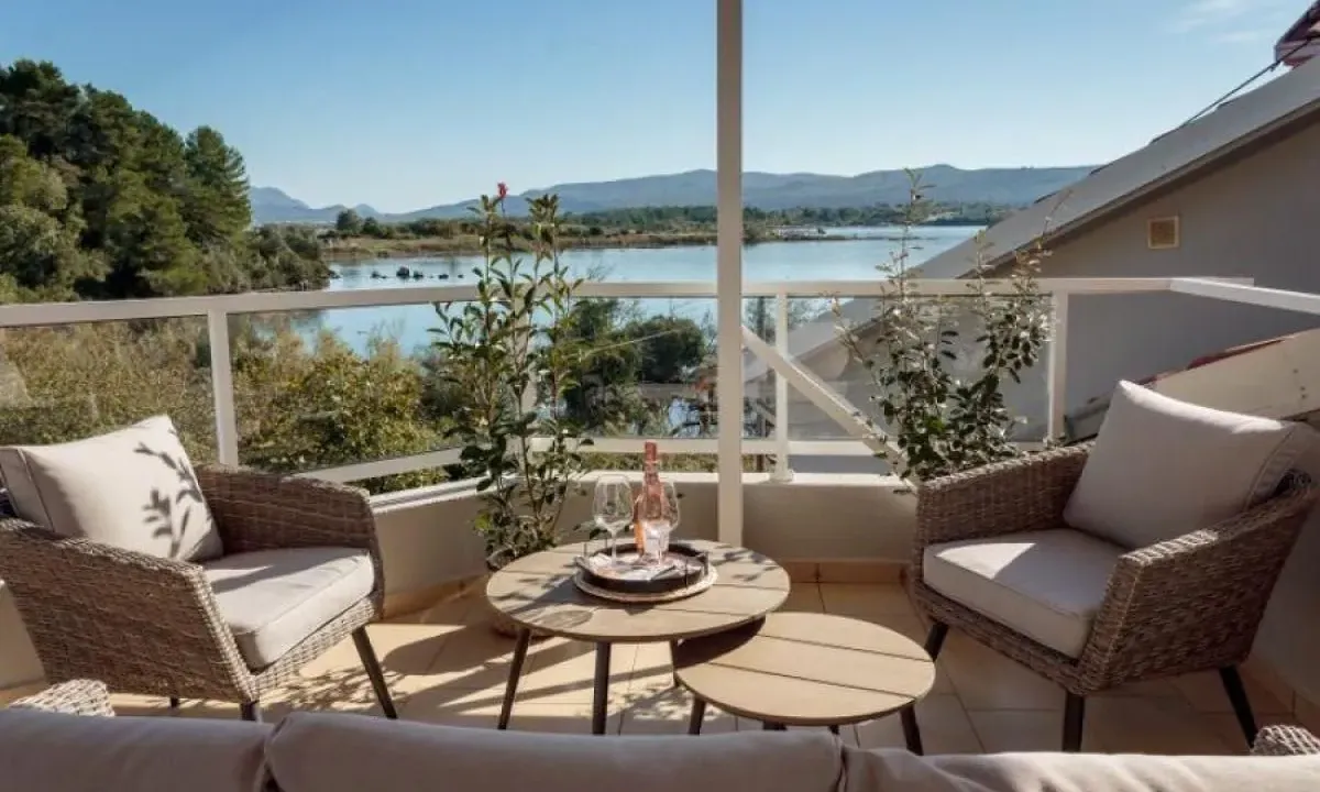 Rent, three bedroom apartment, 150m², Tivat, Crna Gora