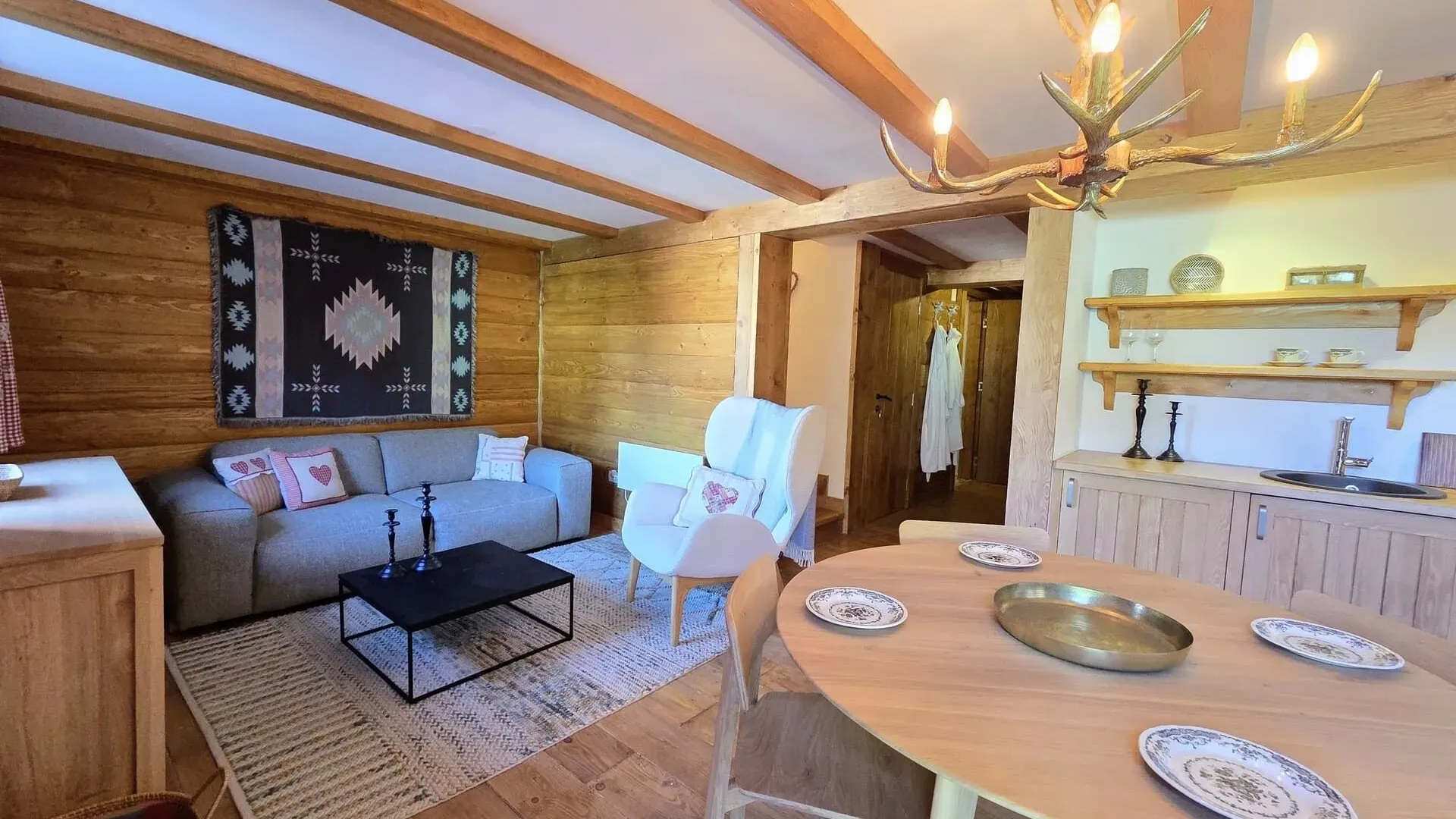 Prodaja, kuća, 160m², Žabljak, Crna Gora