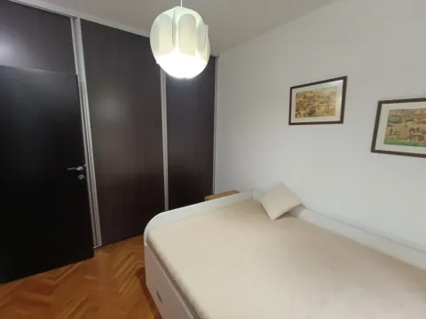 Izdavanje, dvosoban stan, 46m², Blok 6, Podgorica - image 7
