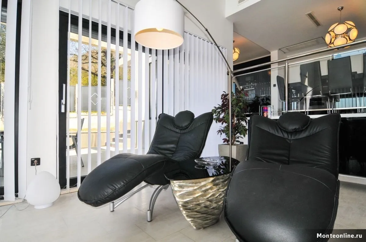 Sale, house, 390m², Tivat, Crna Gora
