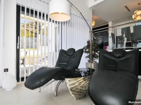 Prodaja, kuća, 390m², Tivat, Crna Gora - image 5