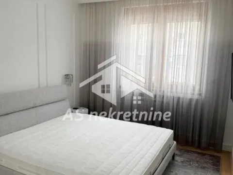Rent, three bedroom apartment, 80m², Kalenić Pijaca, Vračar Sve Podlokacije - image 12