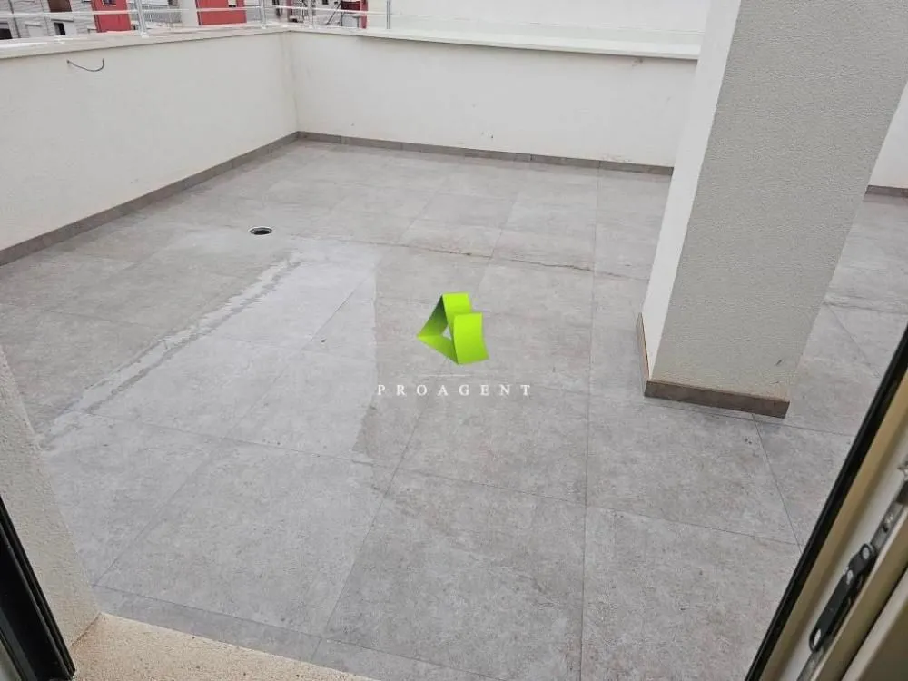 Prodaja, trosoban stan, 113m², Pantelej, Niš
