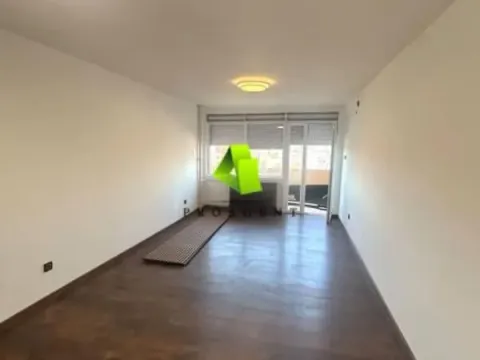 Prodaja, trosoban stan, 68m², Medijana, Niš - image 2