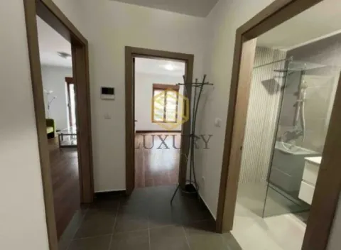 Rent, office space, 50m², Master Kvart, Podgorica - image 2
