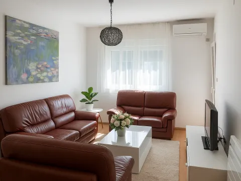 Rent, two bedroom apartment, 71m², City Kvart, Podgorica - image 2