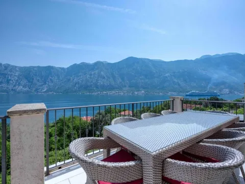 Prodaja, trosoban stan, 167m², Prčanj, Kotor - image 19