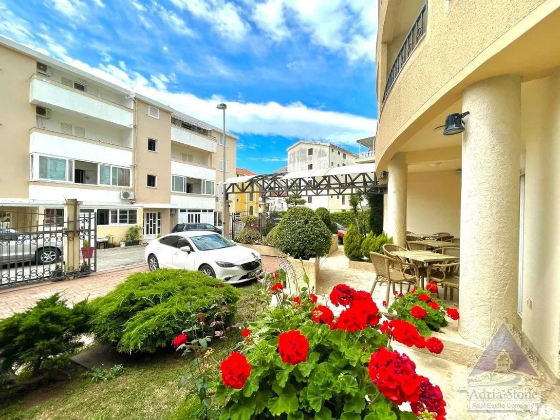 Prodaja, ugostiteljski objekat, 1300m², Budva, Crna Gora