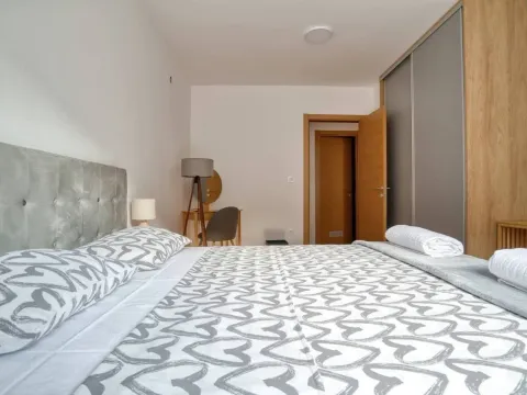 Rent, two bedroom apartment, 72m², Centar, Budva - image 4
