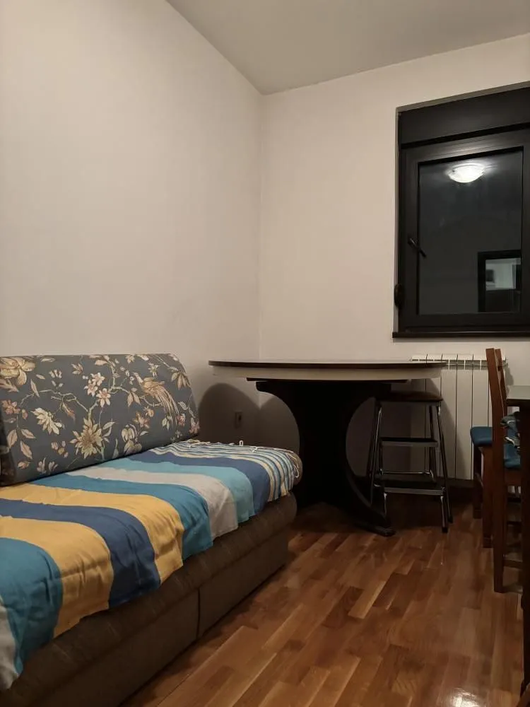 Rent, three bedroom apartment, 49m², Bulbulder, Zvezdara Sve Podlokacije