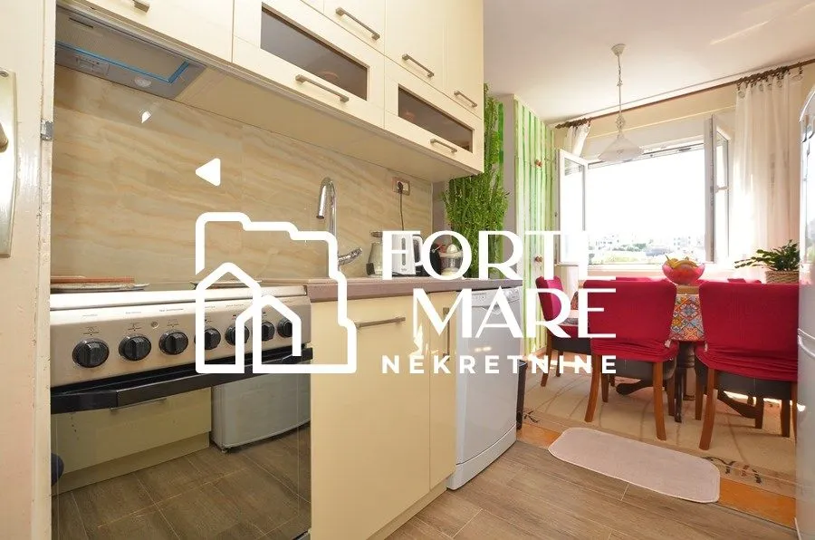 Prodaja, dvosoban stan, 68m², Topla, Herceg Novi
