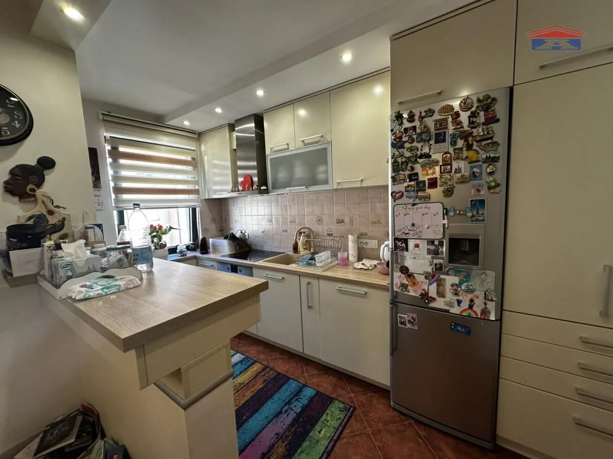 Prodaja, četvorosoban stan, 116m², Grbavica, Novi Sad Sve Podlokacije