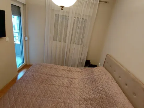 Izdavanje, jednosoban stan, 47m², Budva, Crna Gora - image 4