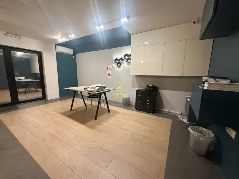 Rent, office space, 42m², Momišići, Podgorica - image 3