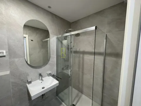 Izdavanje, jednosoban stan, 49m², City Kvart, Podgorica - image 9