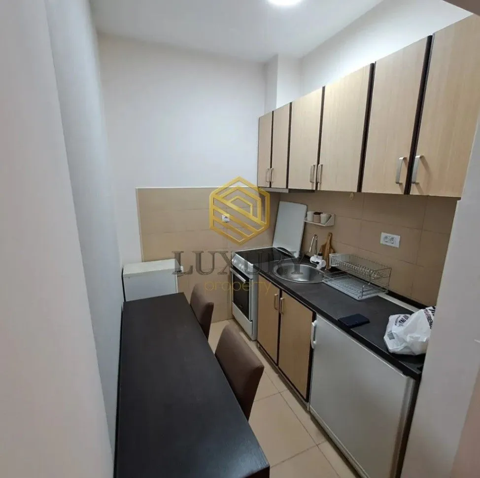 Izdavanje, jednosoban stan, 30m², Obala Morače, Podgorica